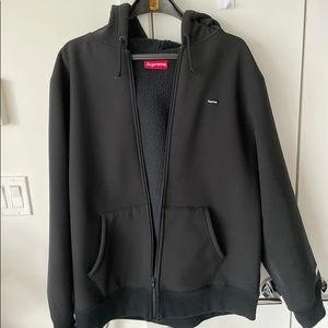 Large supreme wind stopper